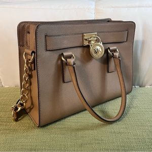 Brand new Micheal Kors Purse